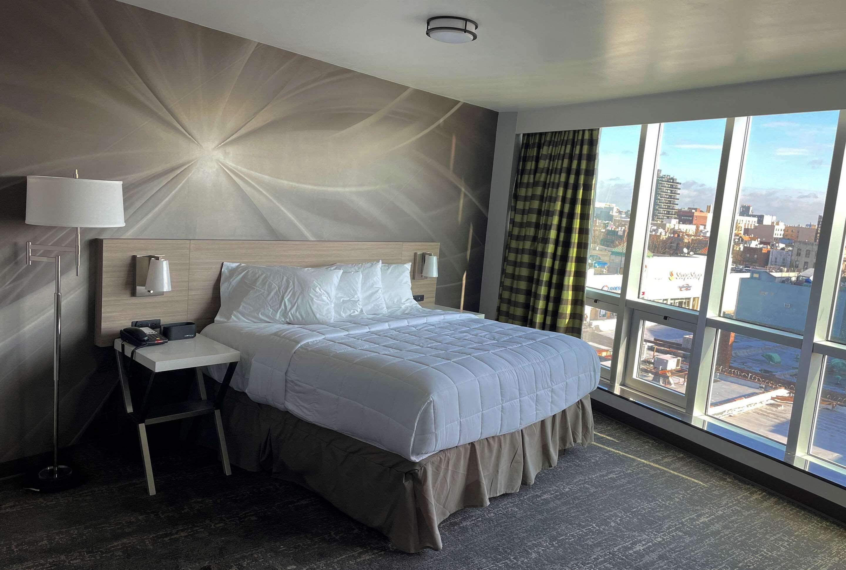 Red Roof Plus Brooklyn - Flatbush Ave New York Ngoại thất bức ảnh