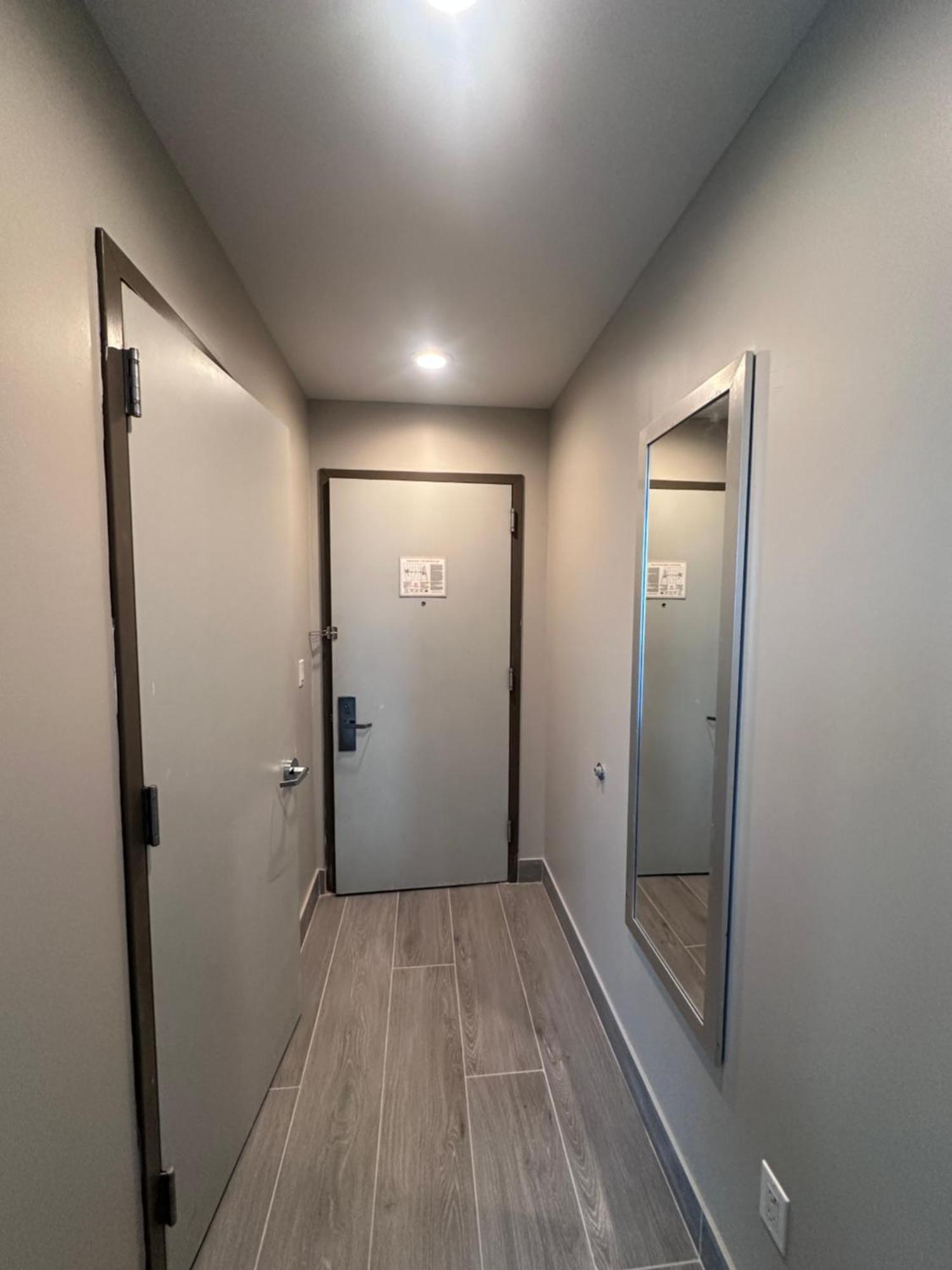 Red Roof Plus Brooklyn - Flatbush Ave New York Ngoại thất bức ảnh